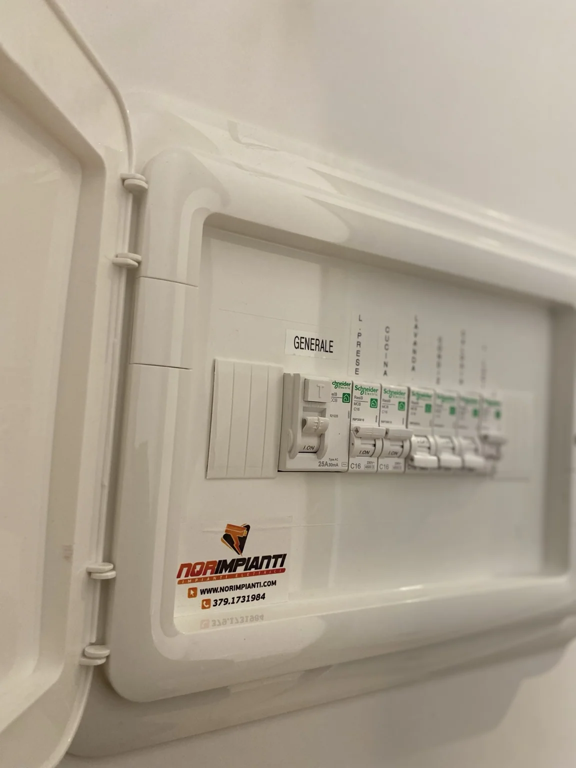 Lavoro Norimpianti: quadro elettrico